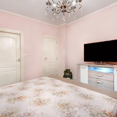 Esteban Vip Club Lägenhetshotell Nesebar