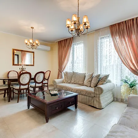 Esteban Vip Club Lägenhetshotell 4*