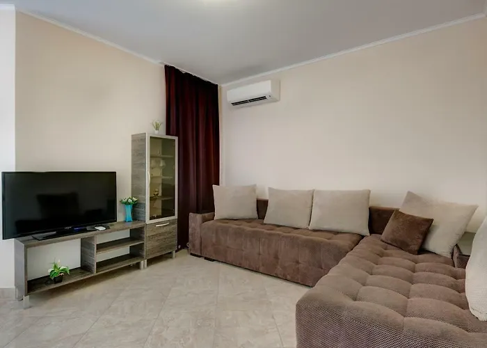 公寓式酒店 Esteban Vip Club 内塞伯尔