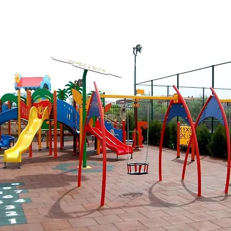 Esteban Vip Club 4* נסבר