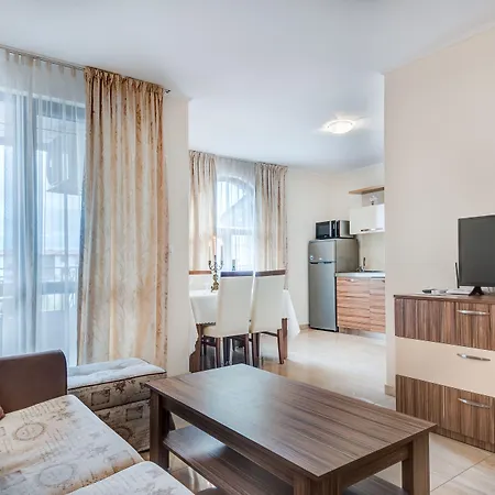 מלון דירות Esteban Vip Club