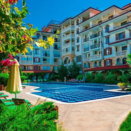 Esteban Vip Club Aparthotel