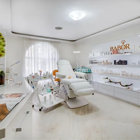 Esteban Vip Club 4* נסבר