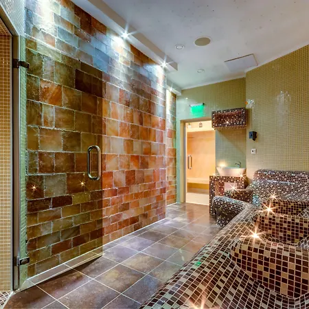 Hotel apartamentowy Esteban Vip Club 4*