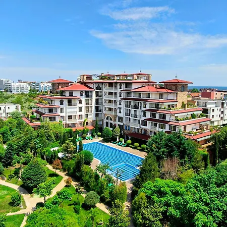 Esteban Vip Club Aparthotel 4*