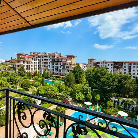 Lägenhetshotell Esteban Vip Club 4*