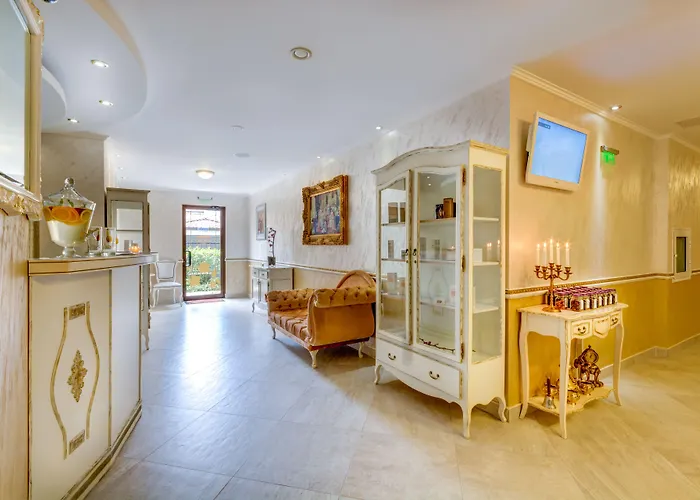 Esteban Vip Club Lejlighedshotel 4*